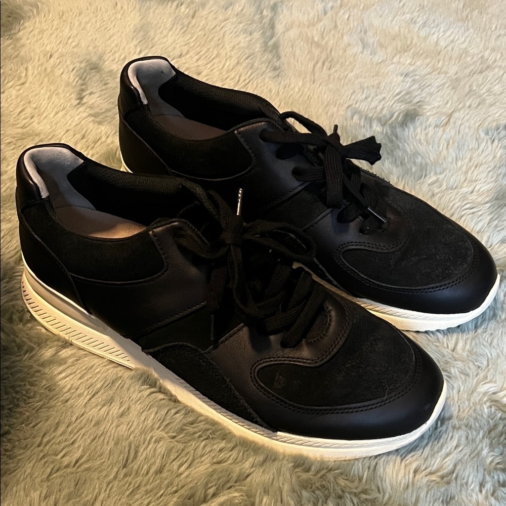 Brandblack Jet Black Sneakers with leather and suede detailing and cream Soles